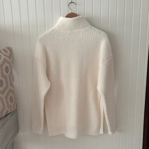 Like New! Old Navy Active Cozy Cream Sherpa-Like Pullover Sweater sz XS - Picture 10 of 12